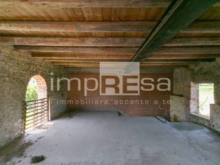 Stanza non arredata