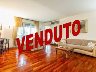 Quadrilocale viale Paolo Onorato Vigliani, Monte Rosa - Lotto, Milano