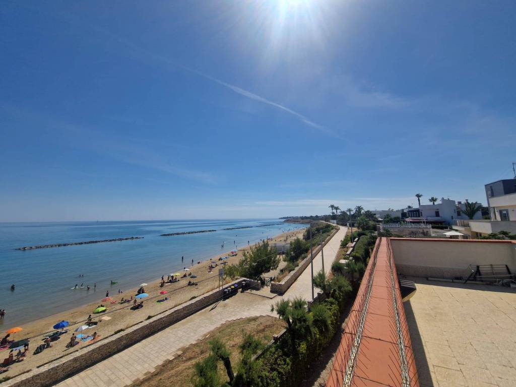 Trani - Appartamento in villa Strada Statale Adriatica 12