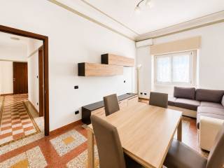 Trilocale corso LODI 125, Corvetto, Milano