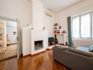 Bilocale via Privata Reggio 4, Quadronno - Crocetta, Milano
