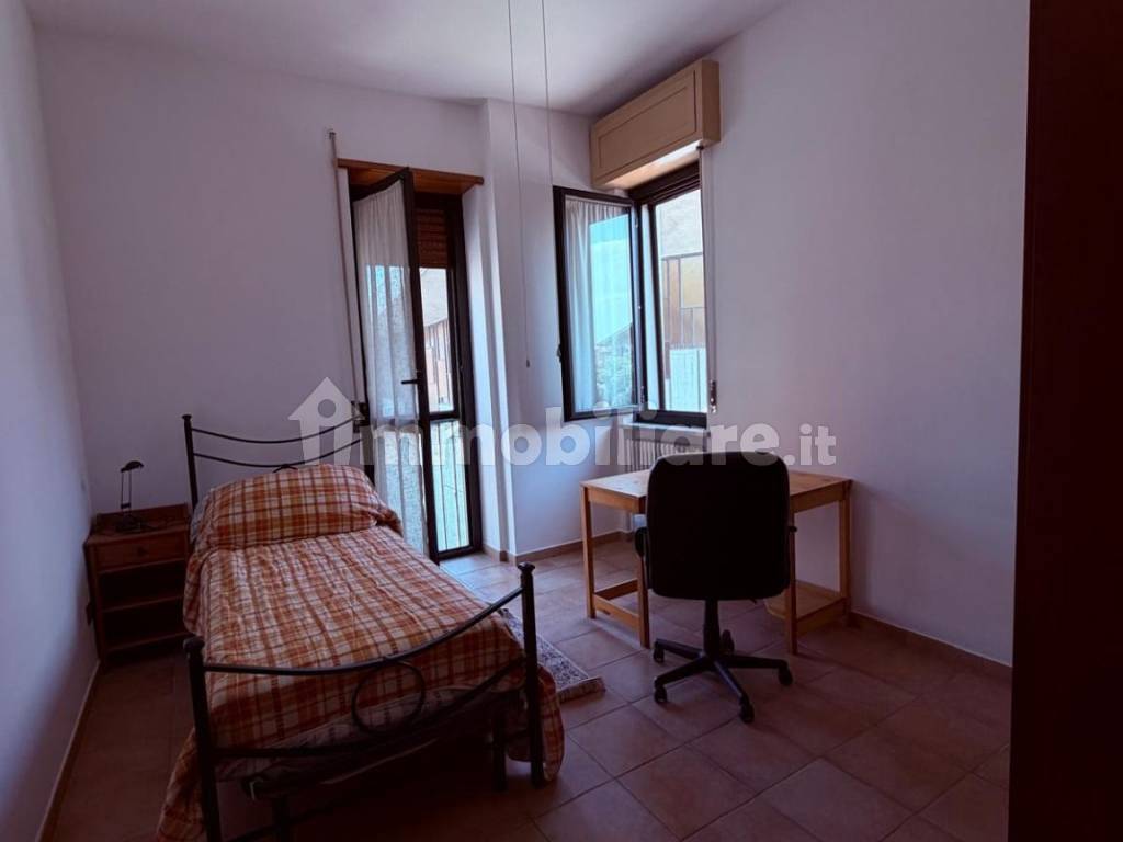 Stanze doppie e singole in Madonna di Campagna, foto 16 di 29
