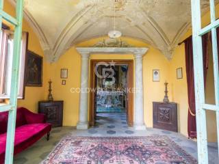 Salone