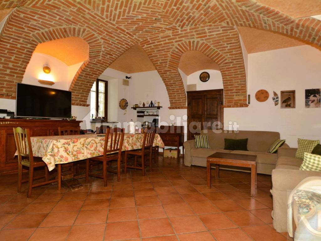 Salone