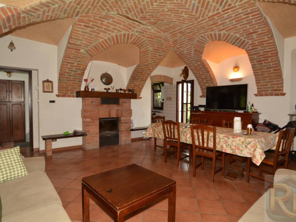 Salone