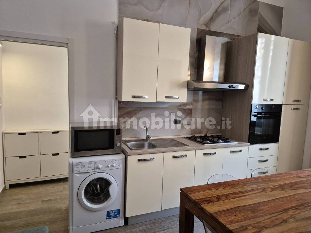 Rent Apartment Milan. 2-room flat in via Ugo Bassi 15. Mezzanine ...