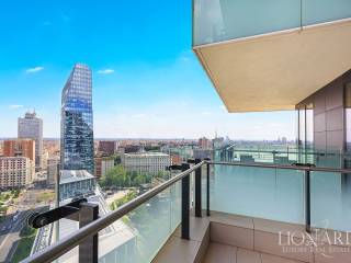 Trilocale via Joe Colombo, Porta Nuova, Milano