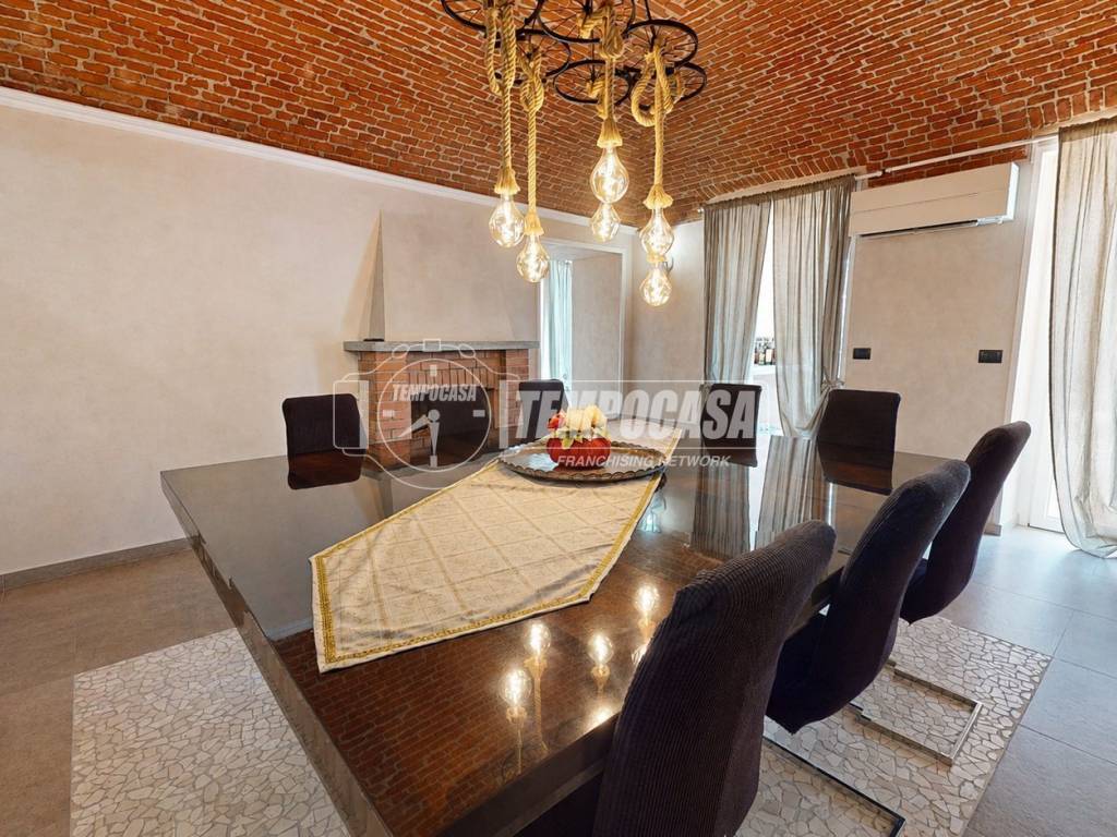 Salone