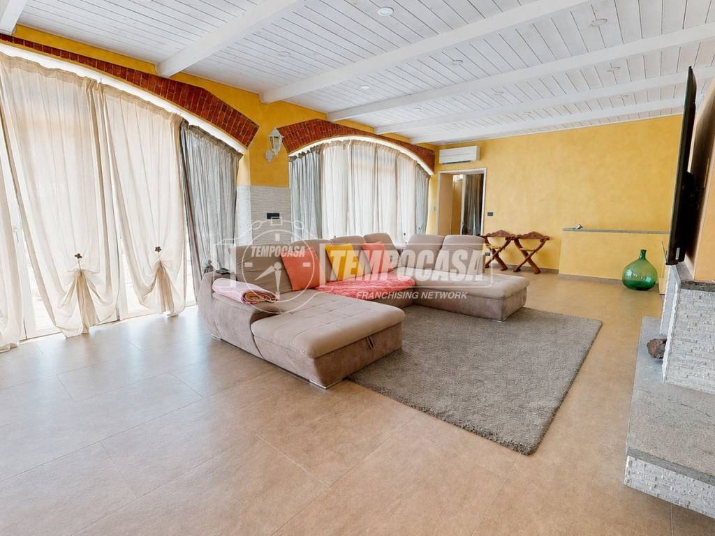 Salone