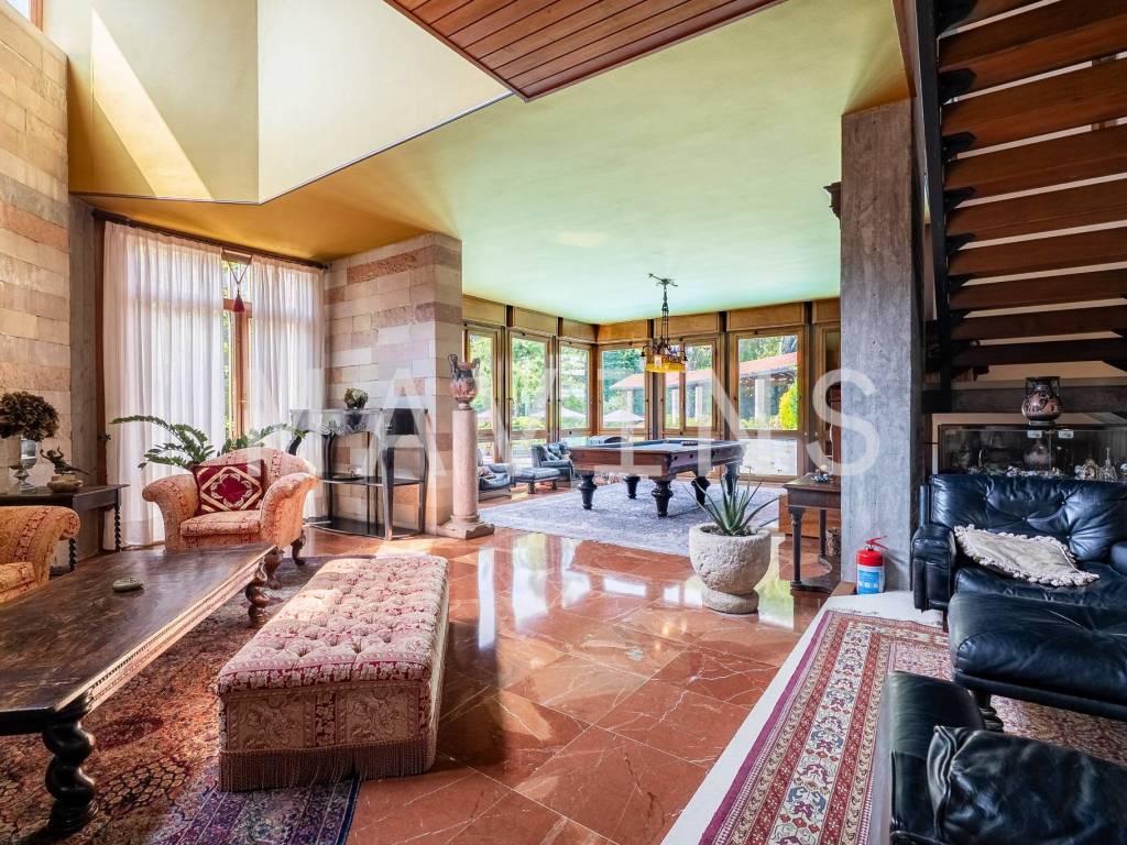 Salone