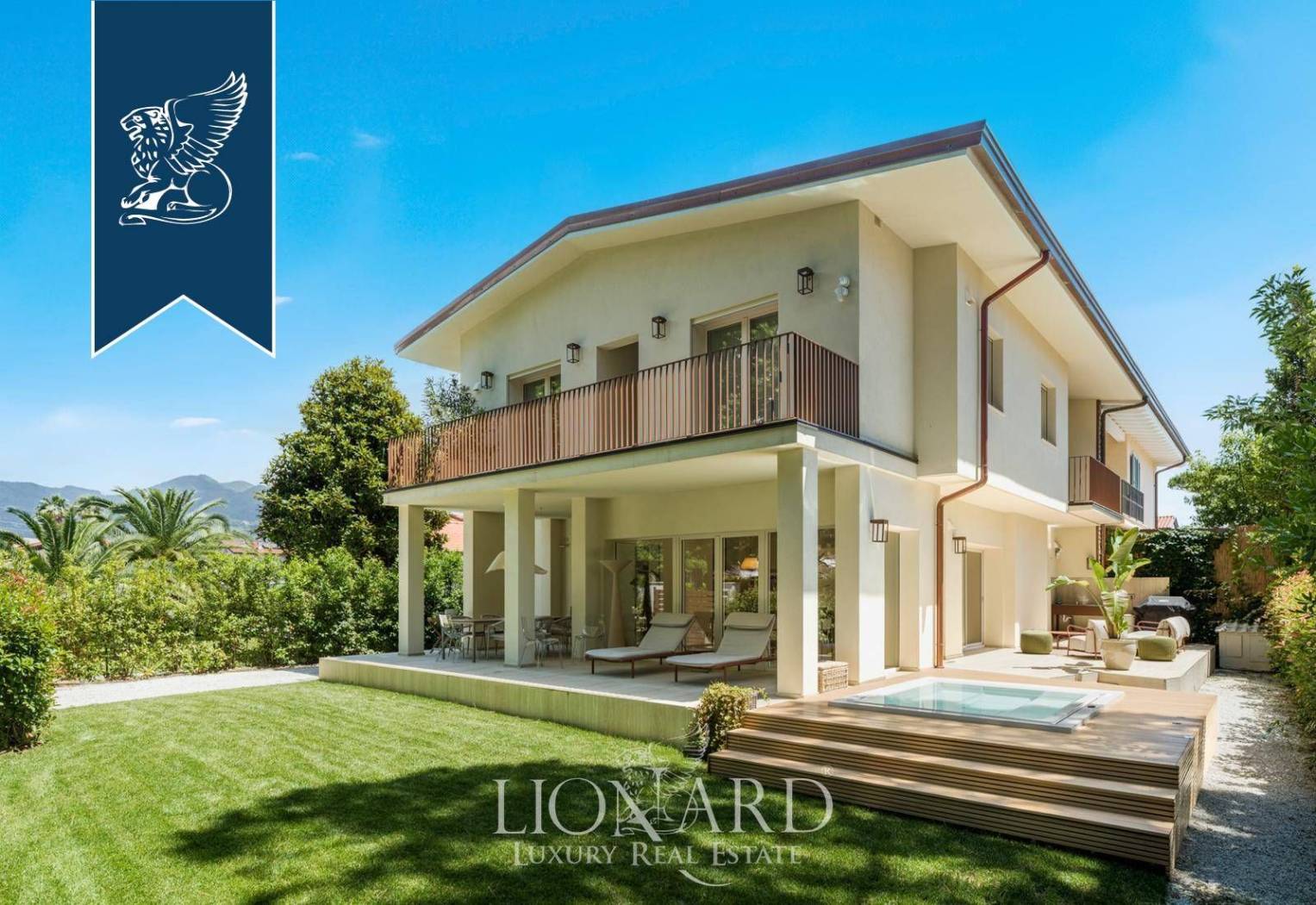 Villa in vendita a Forte dei Marmi