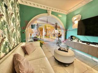 Salone