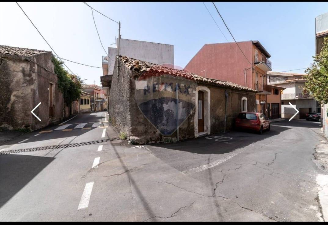 Casa indipendente in vendita a Camporotondo Etneo