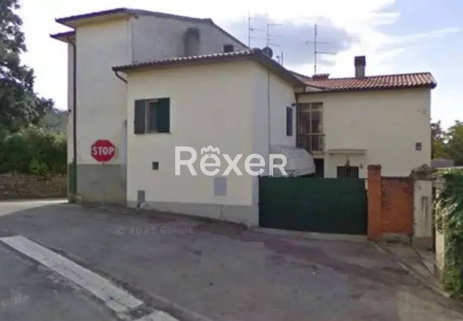 Casa indipendente in vendita a Arezzo
