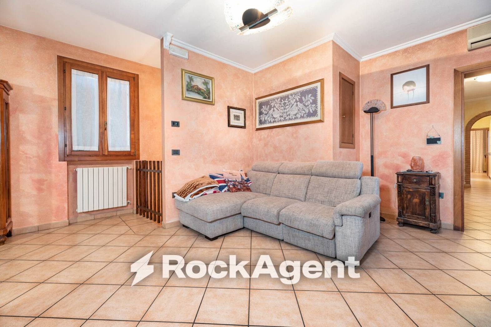 Casa indipendente in vendita a Correzzola