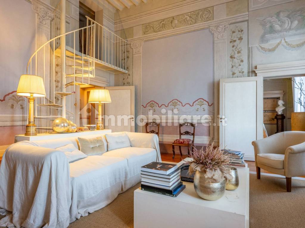 Salone
