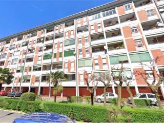 Appartamento via Longarone, 31, Roserio, Milano