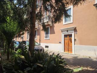 Bilocale via Lorenzo Pignotti 5, Piazzale Siena, Milano