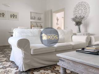 Salone