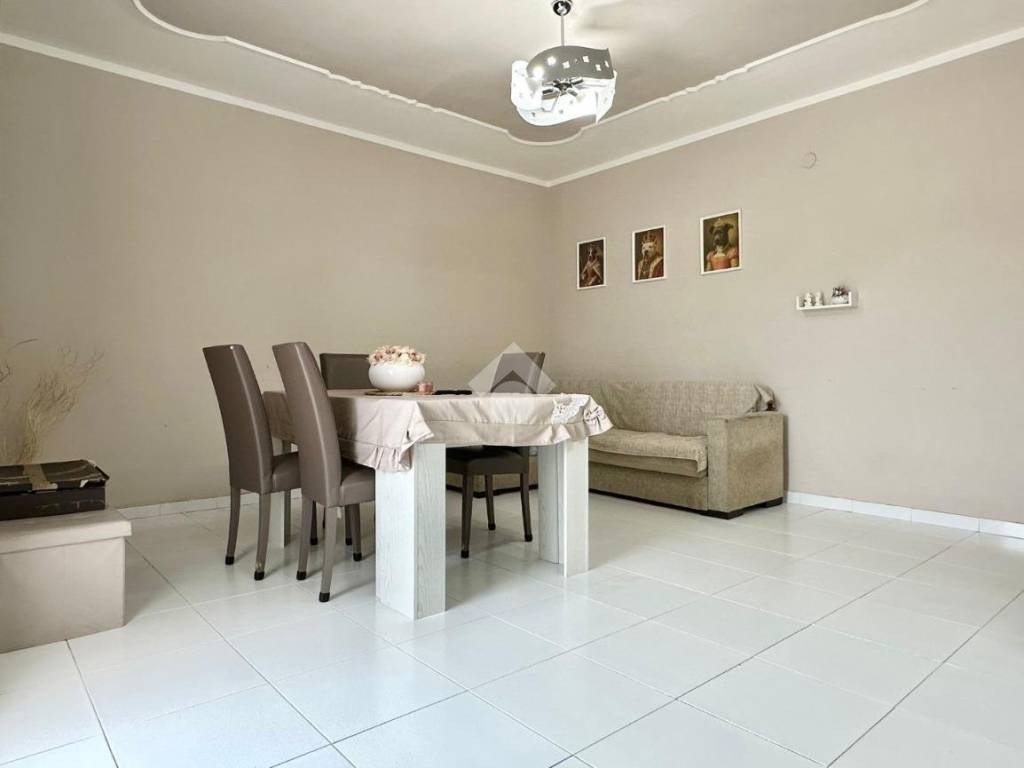 Salone