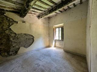 Stanza non arredata