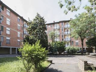 Trilocale via Eugenio Donadoni, 23, Gallaratese, Milano