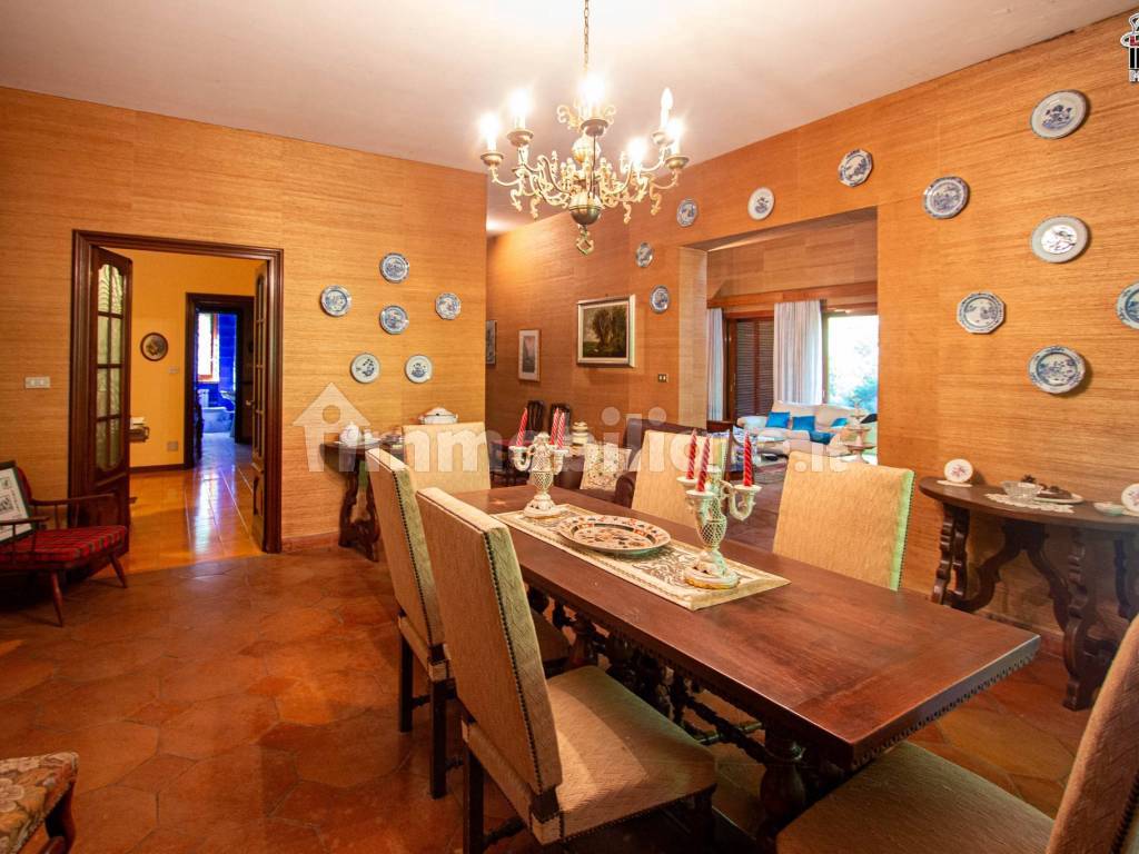 Salone