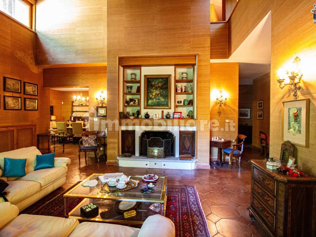 Salone
