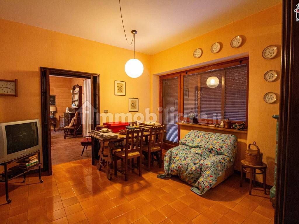 Salone