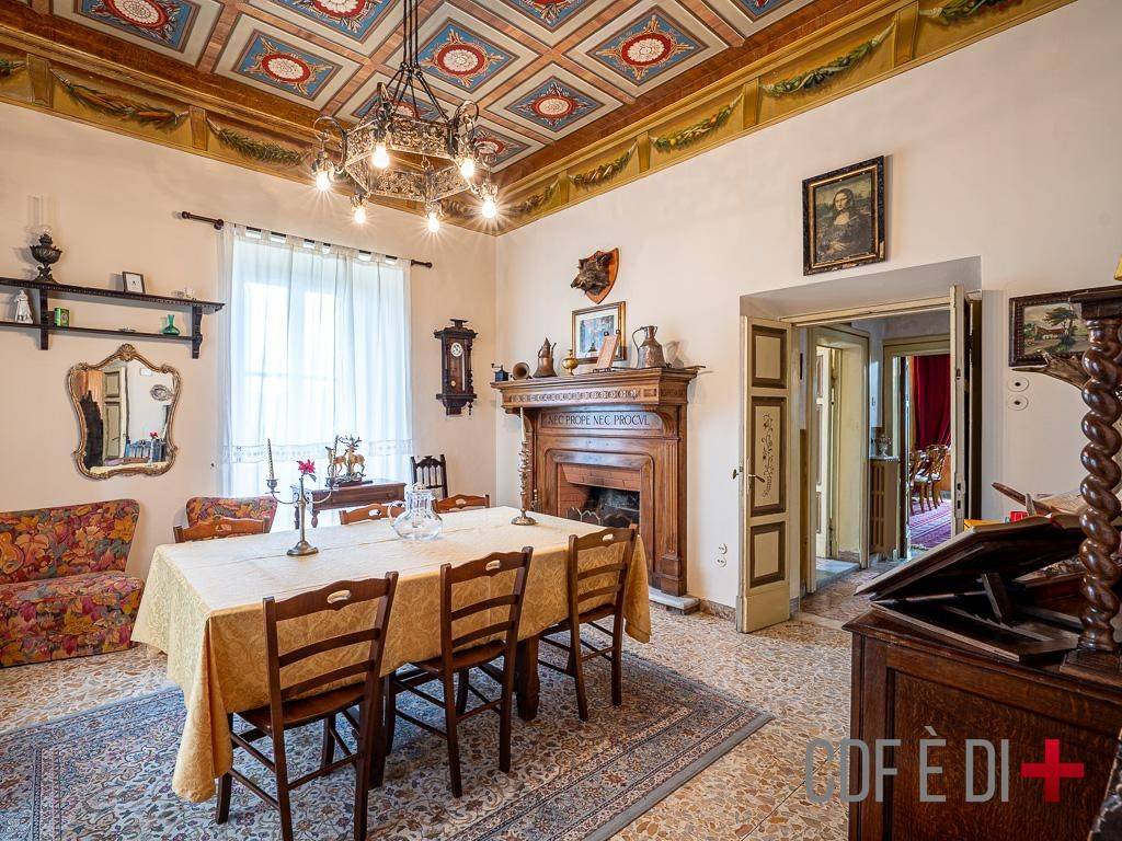 Salone