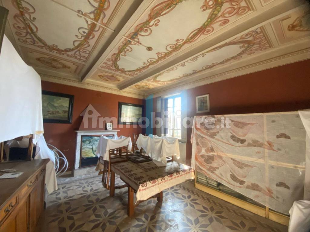 Salone