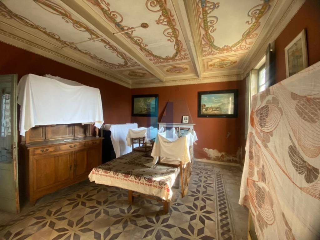 Salone