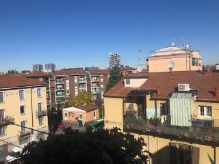 Bilocale via San Mamete 3, Quartiere Adriano, Milano
