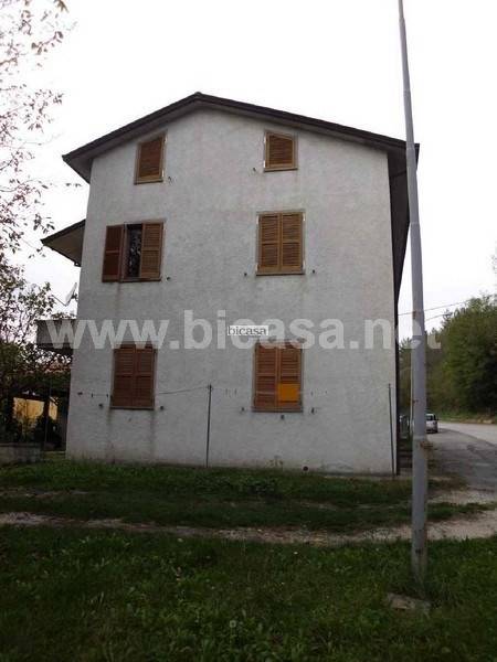 Villa in vendita a Sassocorvaro Auditore