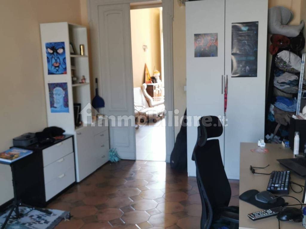 Stanza singola in San Salvario, foto 2 di 6