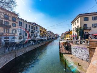 Bilocale via Vigevano 3, Navigli - Darsena, Milano