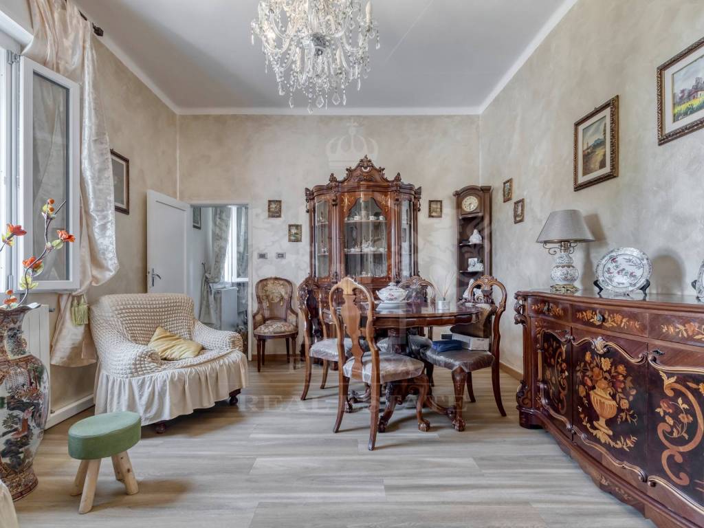 Salone