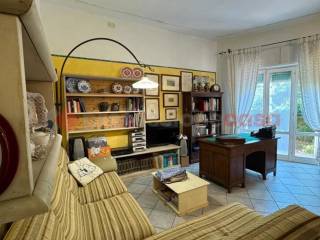 Salone