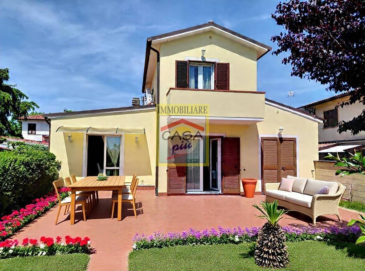 Villetta a schiera in vendita a Cascina
