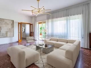 Salone
