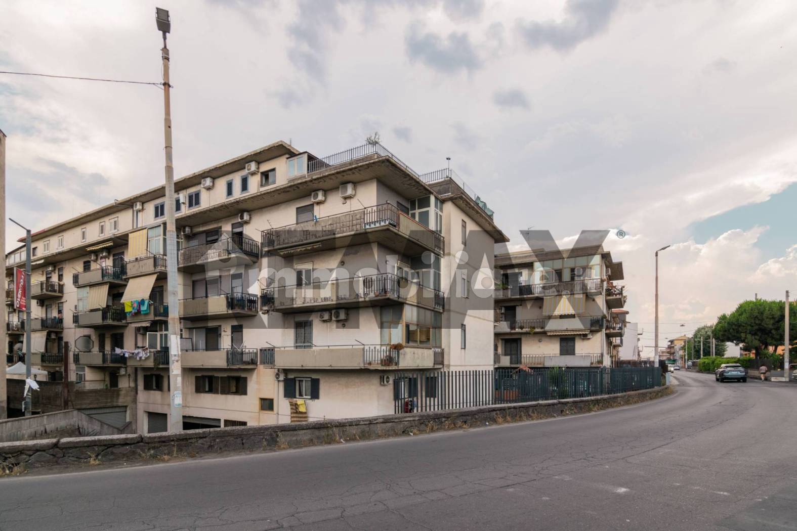 Appartamento in vendita a Camporotondo Etneo
