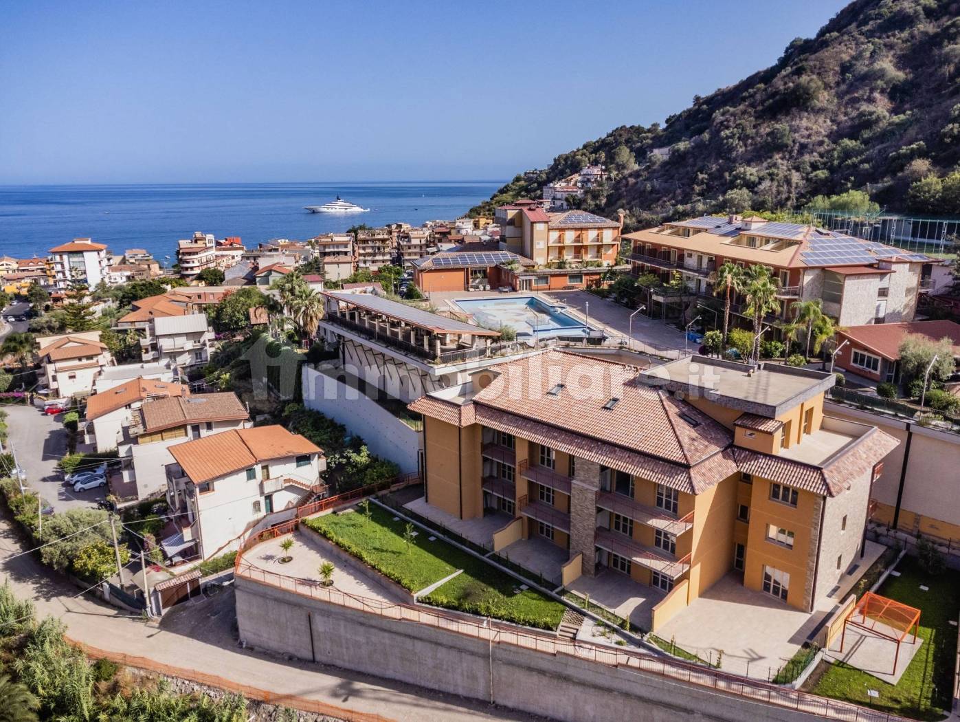 Appartamento in vendita a Giardini-Naxos