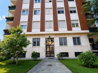 Bilocale via Terni 9, Baggio, Milano