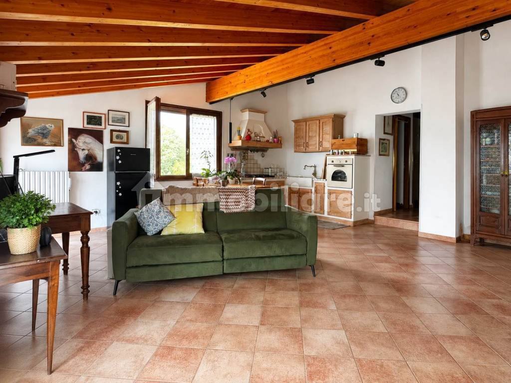 Salone
