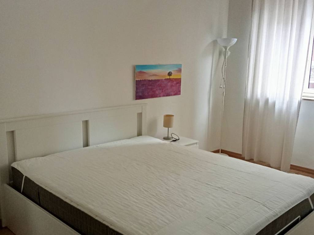 Rent Apartment Catania. 3-room flat in viale Jonio 11. Good condition ...