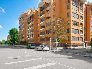 Quadrilocale via tomaselli , 1, Gratosoglio, Milano