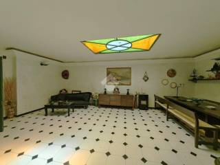 Salone