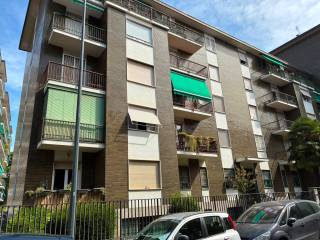 Bilocale via Vincenzo Russo 9, Turro, Milano