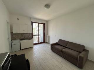 Monolocale via Cefalù 24, Gallaratese, Milano