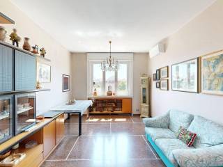 Trilocale via Francesco Caracciolo 90, Cenisio, Milano